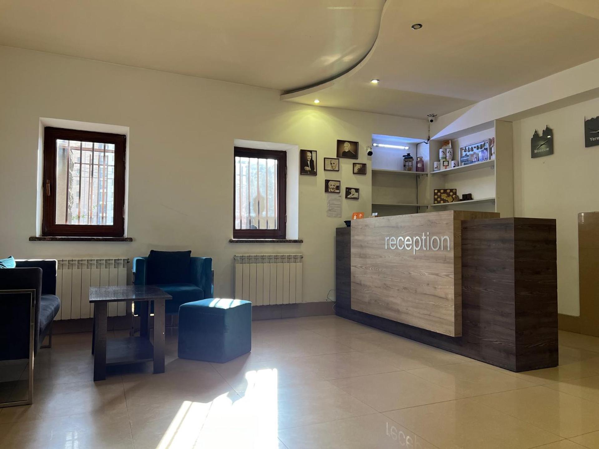 Saryan Hotel Ереван Екстериор снимка