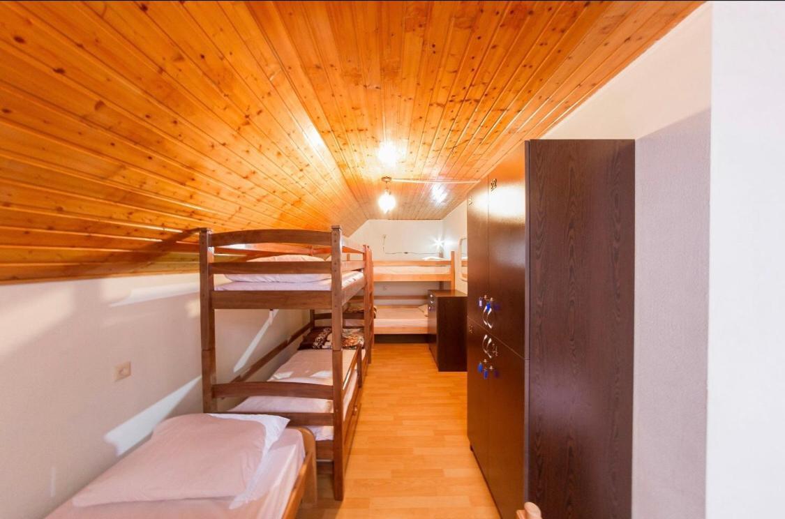 Saryan Hotel Ереван Екстериор снимка