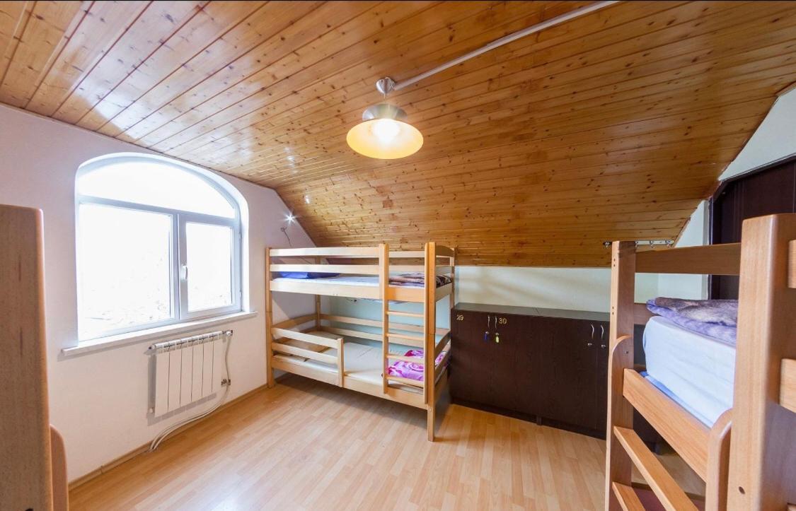 Saryan Hotel Ереван Екстериор снимка